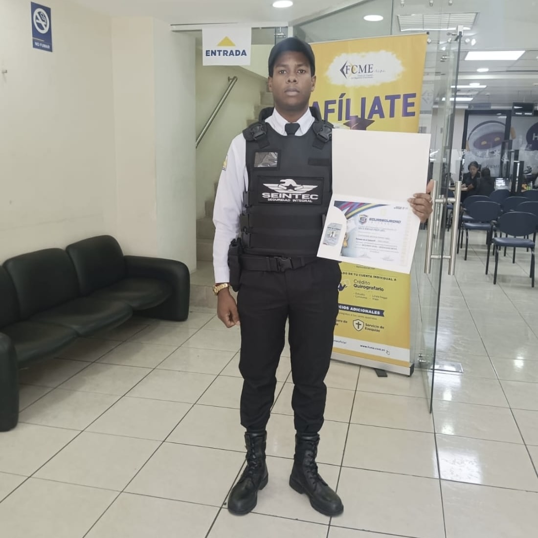 equipo de personal de seguridad calificado